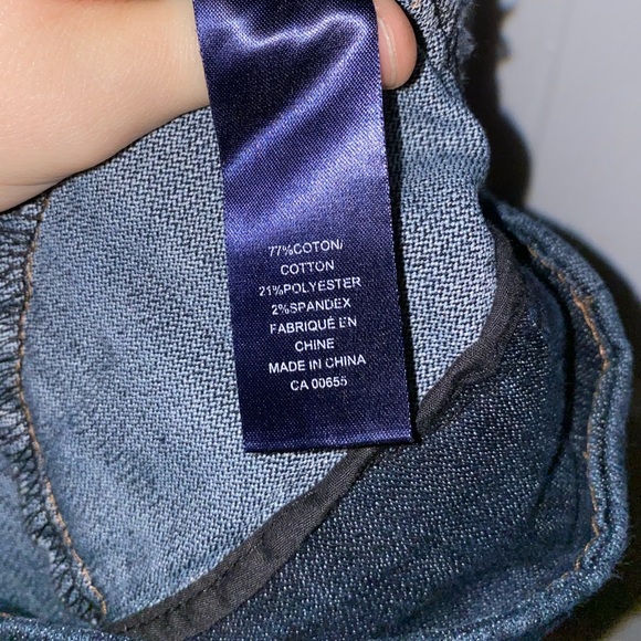 Contrast Denim Capris - Picture 8 of 8